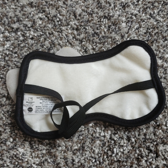 Hello Kitty Sanrio sleep eye mask - Picture 2 of 3